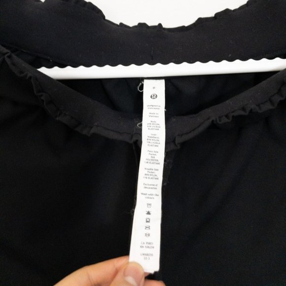 Lululemon high rise cropped pants 23” - Picture 2 of 4